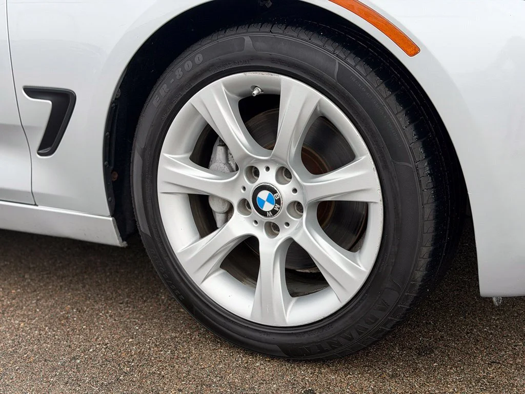 Used 2015 Silver BMW 335i xDrive Gran Turismo image 27