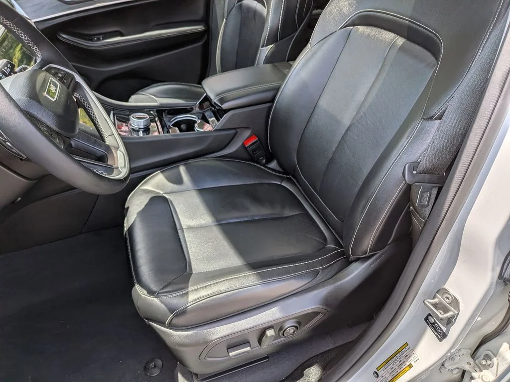 Used 2023 White Jeep Limited image 25