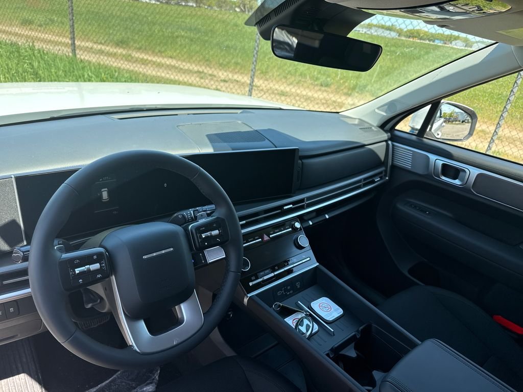 New 2026 White Hyundai SE image 7