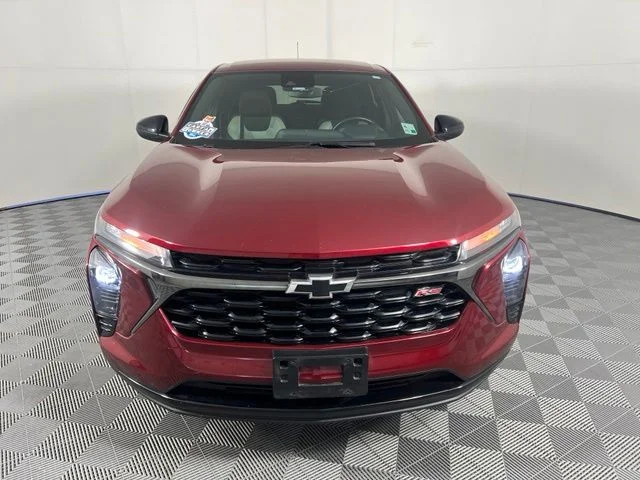 Used 2024 Red Chevrolet 1RS image 2