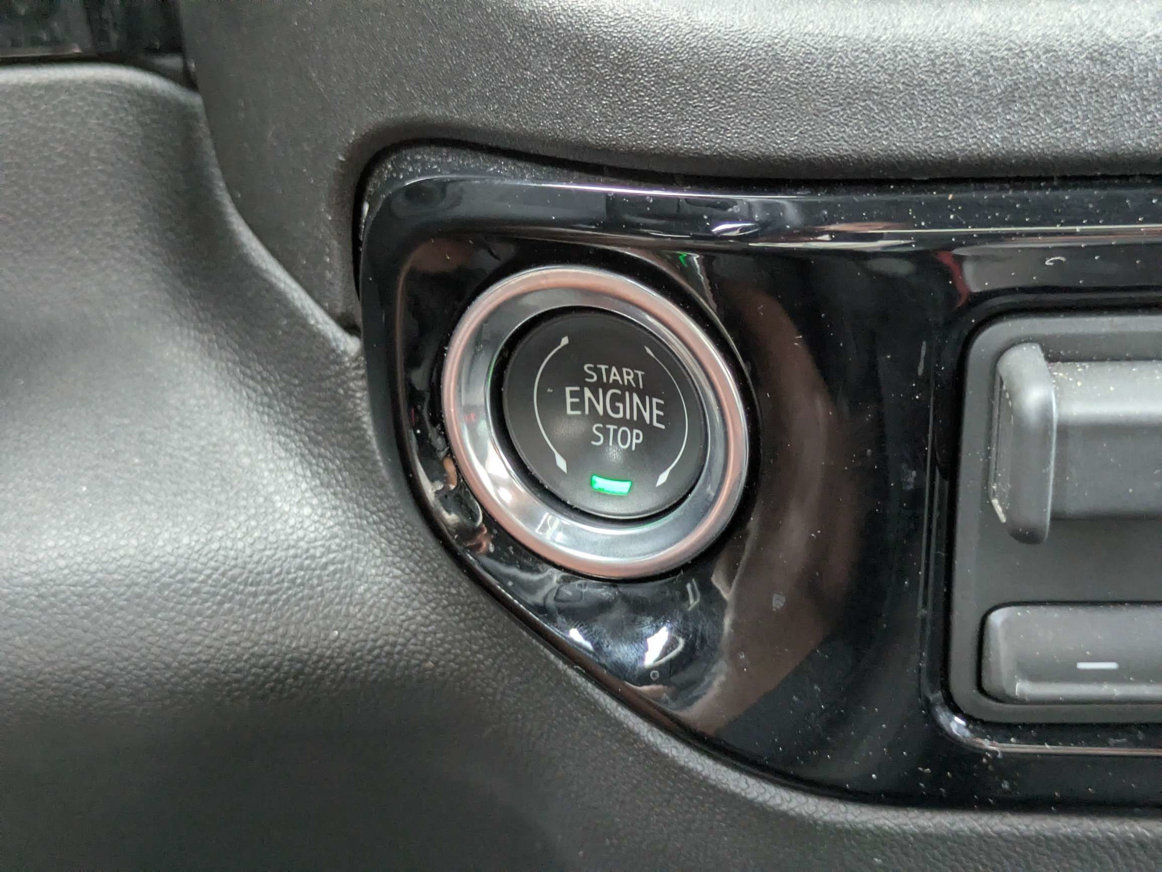 Used 2026 White Chevrolet LT image 25