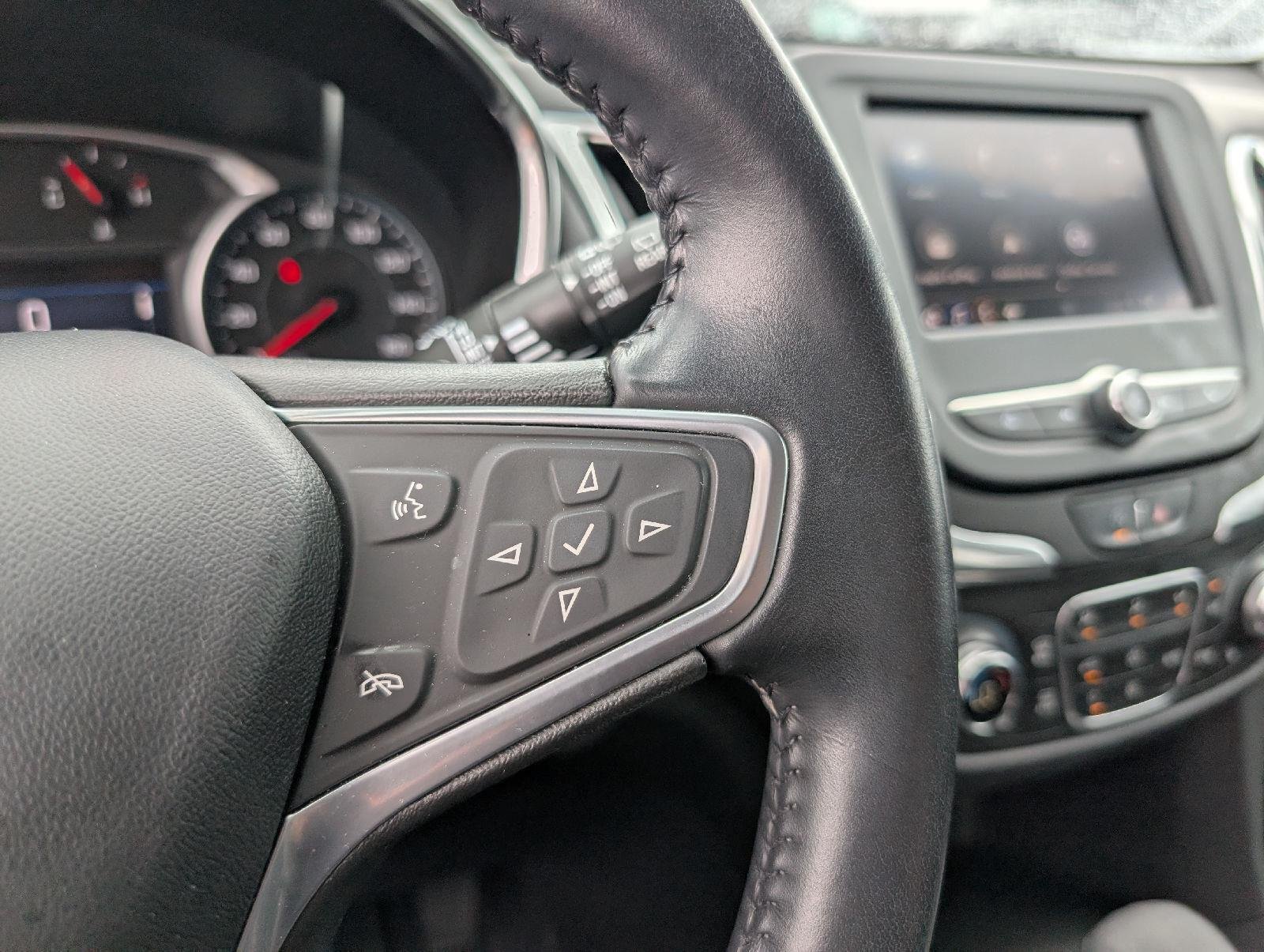 Used 2022 Silver Ice Metallic Chevrolet LT image 18
