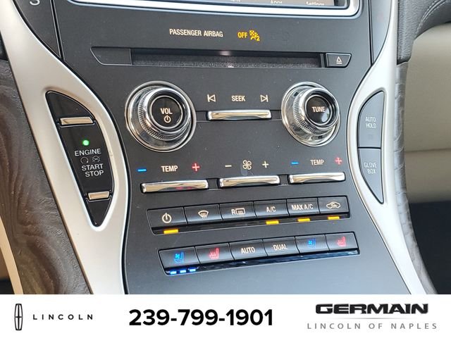 Used 2020 White Lincoln Reserve image 32