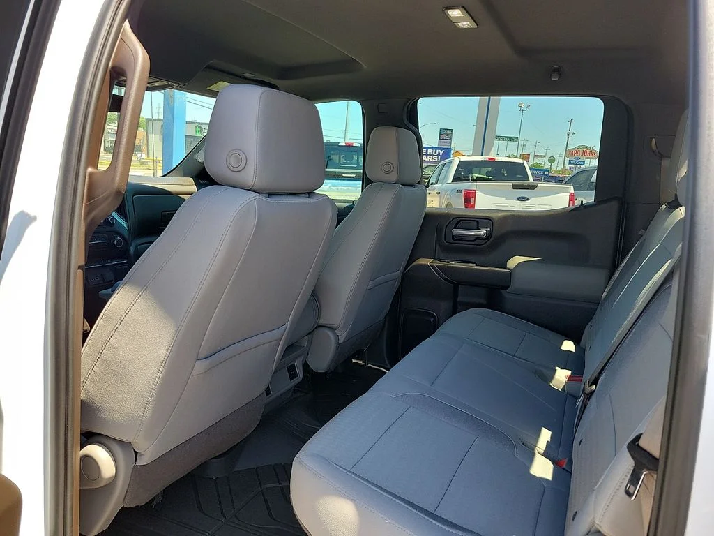 Used 2019 Summit White Chevrolet LT image 9