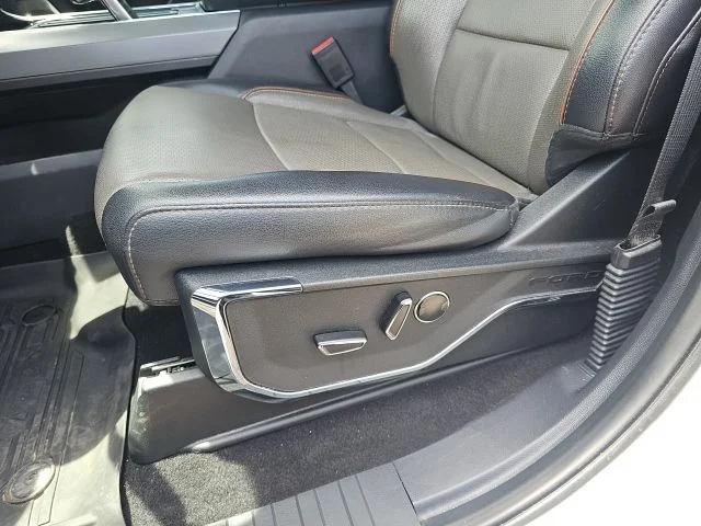 Used 2024 White Ford Lariat image 17