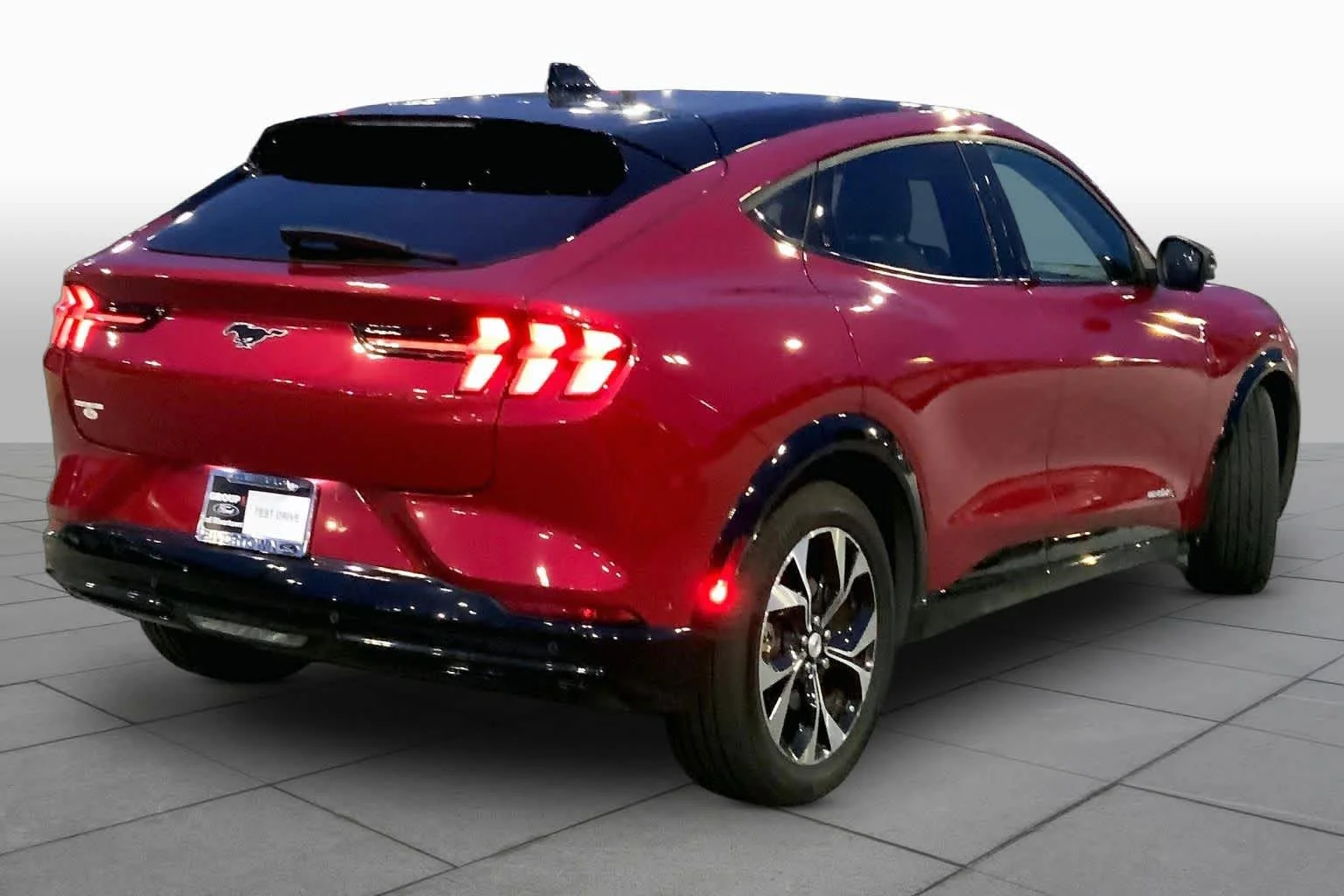 Used 2023 Rapid Red Metallic Tinted Clearcoat Ford Premium image 11
