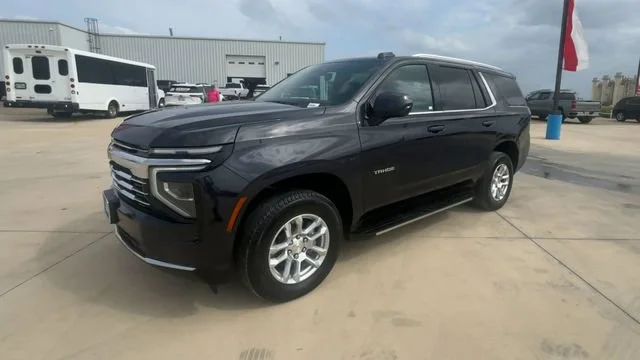 2025 Chevrolet Tahoe LT - Photo 4