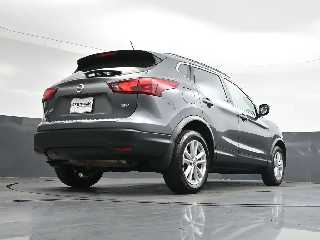 Used 2017 Gray Nissan SV image 40