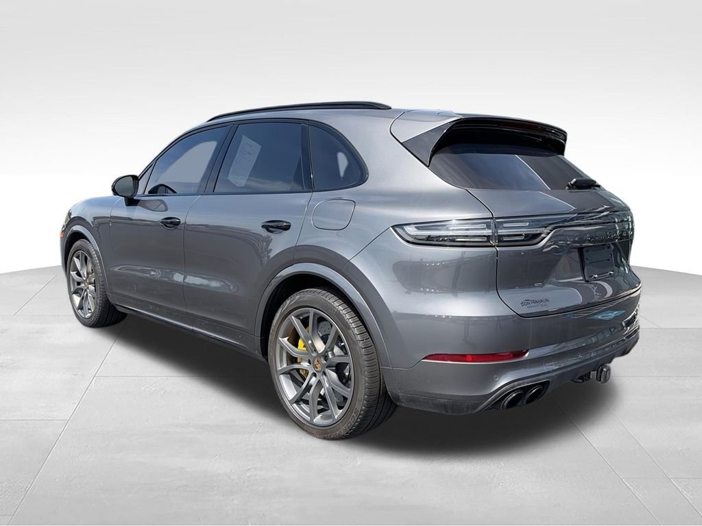 2021 Porsche Cayenne Turbo S E-Hybrid - Photo 6