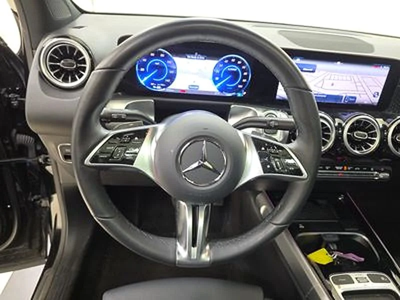 Used 2024 Black Mercedes-Benz 300 image 10