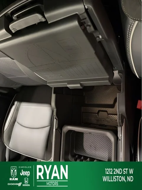 2025 RAM 2500 Laramie - Photo 35