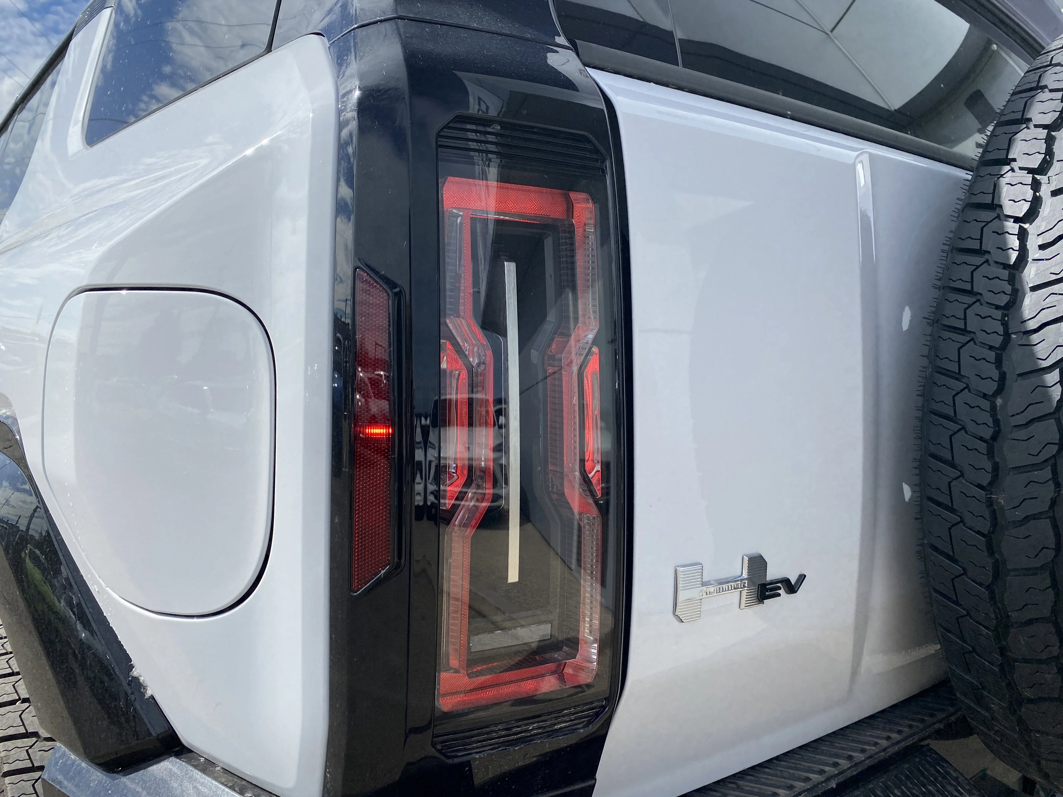 New 2026 INTERSTELLAR WHITE GMC 2X image 11