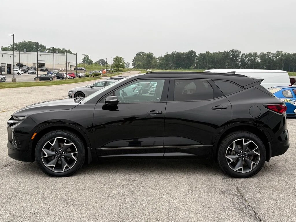 Used 2020  Chevrolet RS image 4