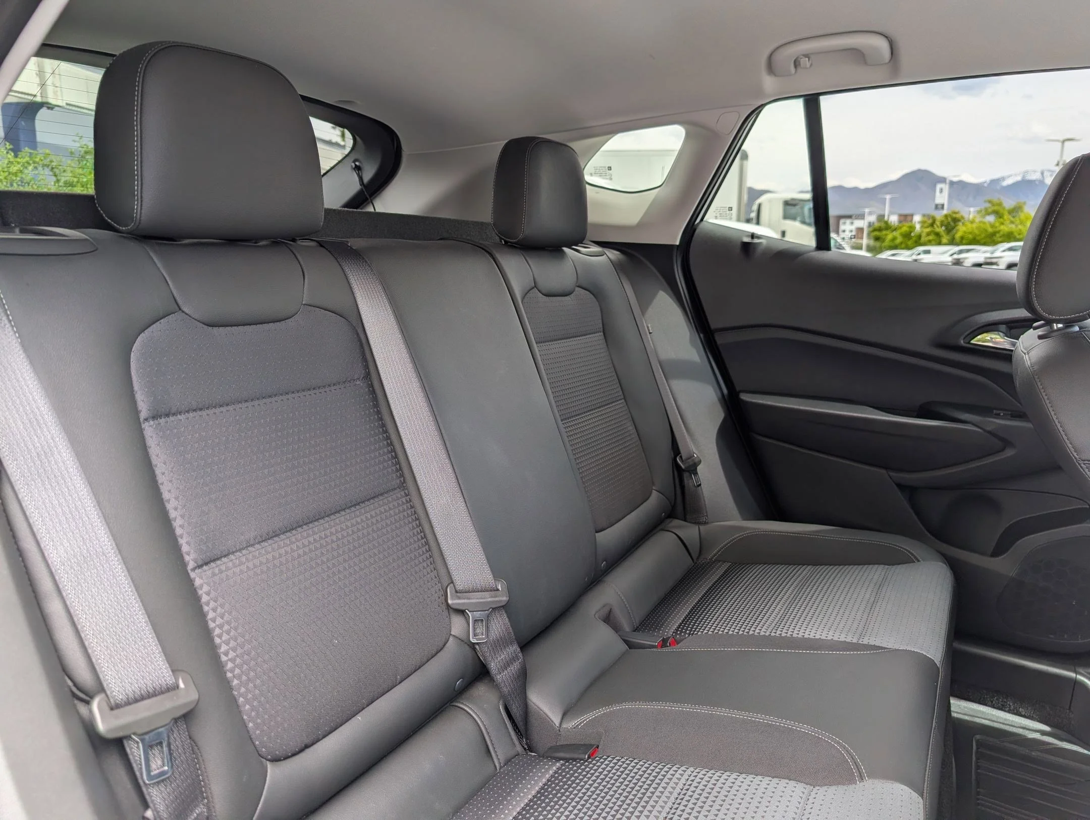 2024 Chevrolet Trax LT - Photo 25