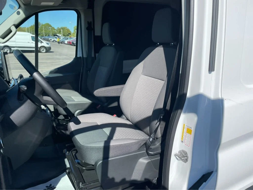 2025 Ford Transit Van Base - Photo 14