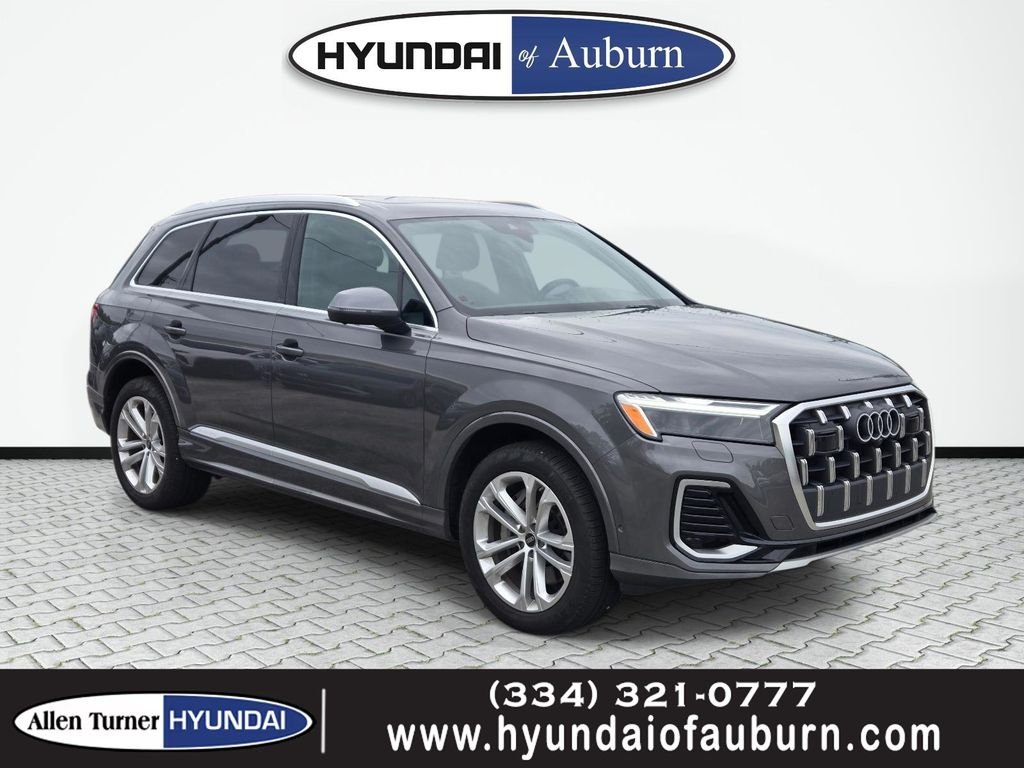 2025 Audi Q7 45 Premium Plus quattro Tiptronic's photo