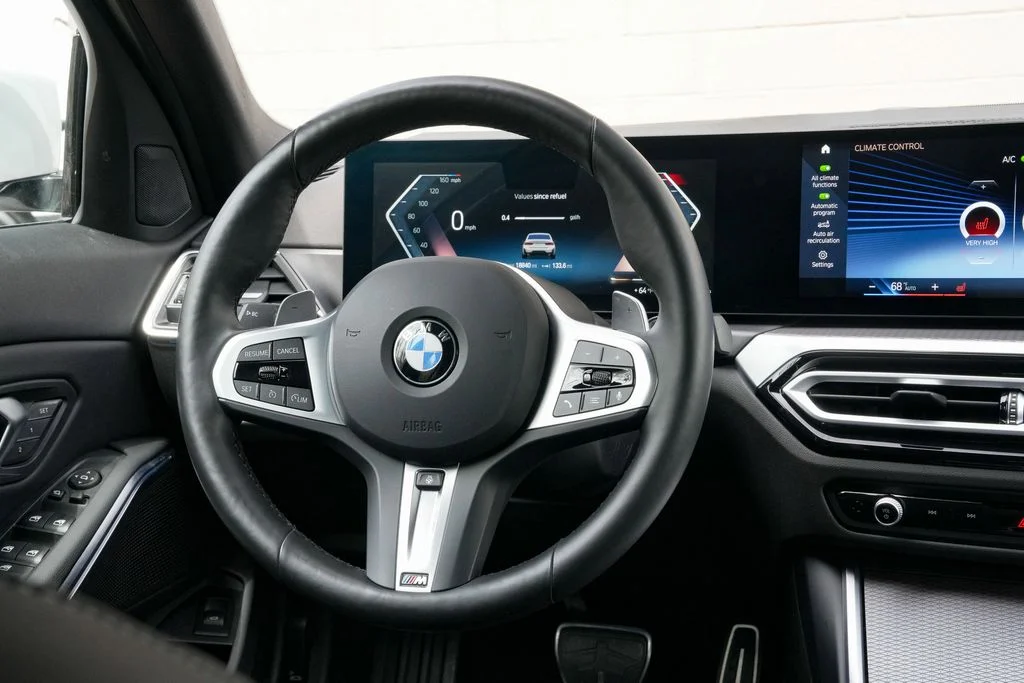 2024 BMW 3 Series 330i - Photo 23
