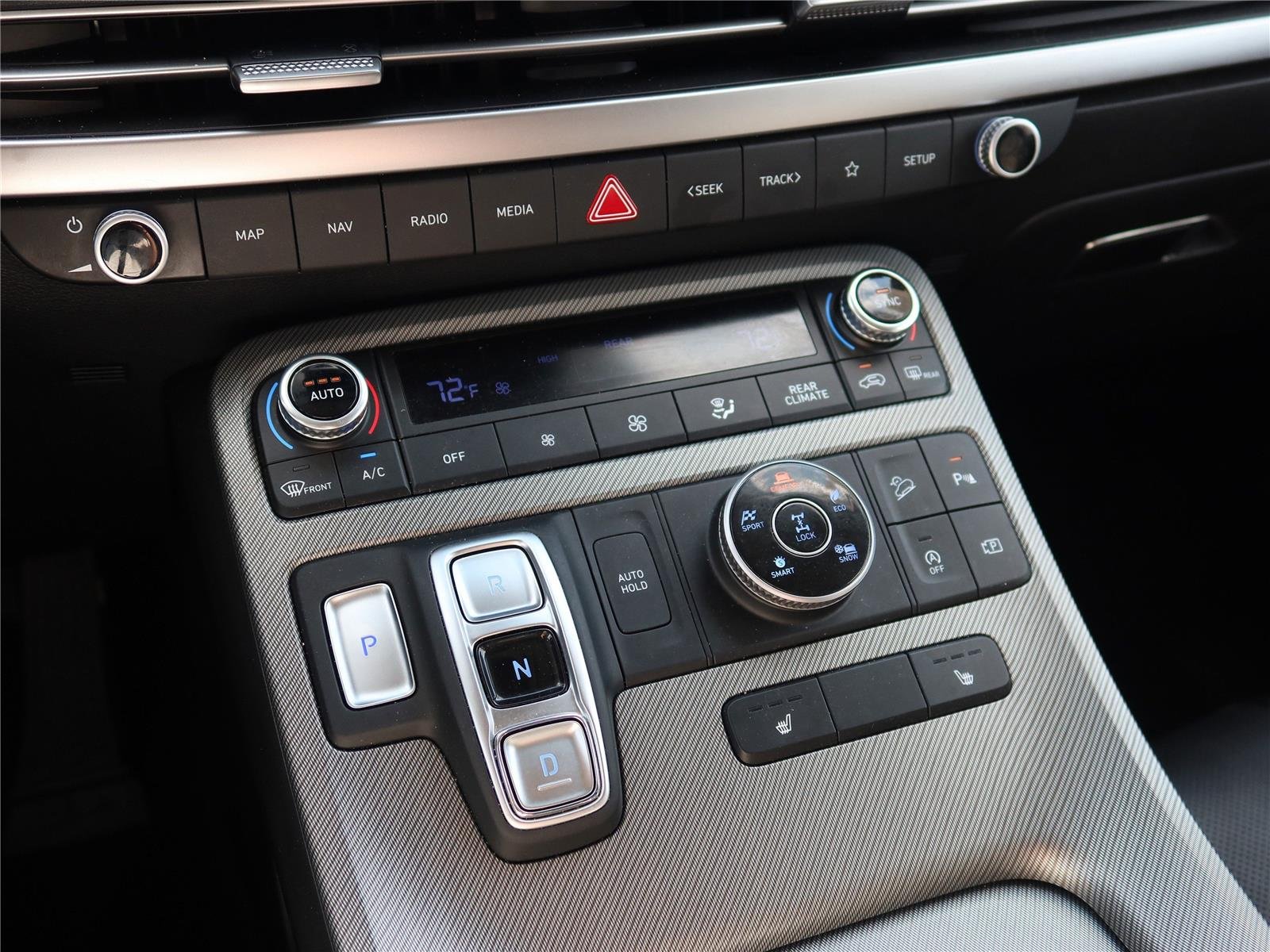 Used 2024 Typhoon Silver Hyundai SEL 7P image 11