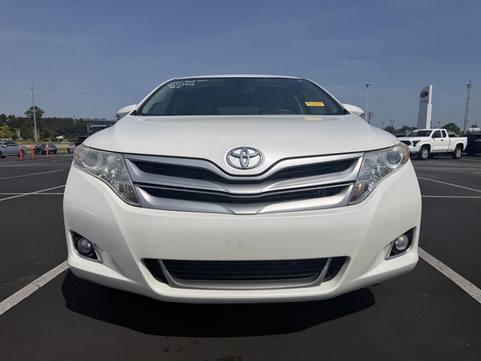 Used 2015 Blizzard Pearl Toyota LE image 13