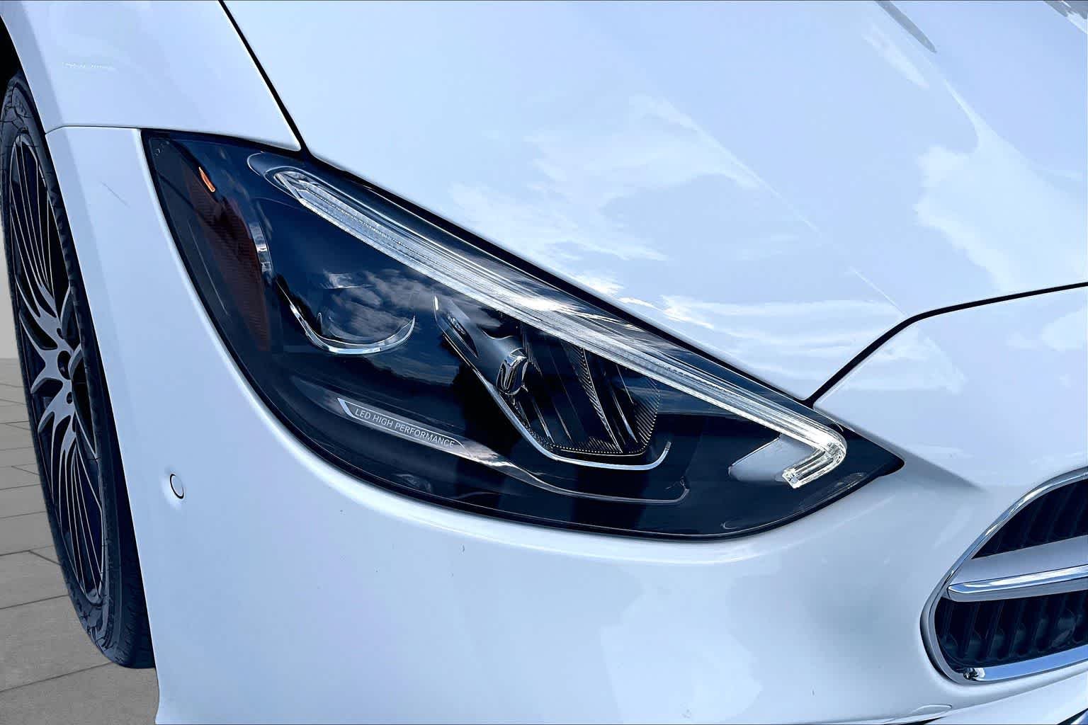 Used 2025 Polar White Mercedes-Benz C 300 image 25