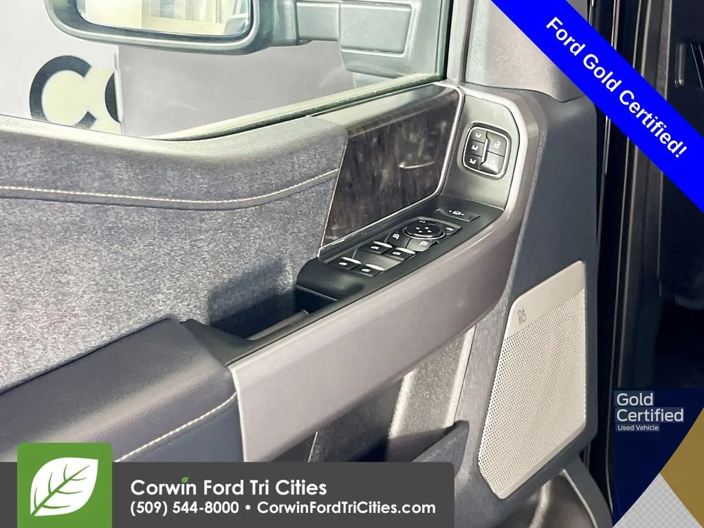 Certified Used 2025 Agate Black Metallic Ford Lariat image 12