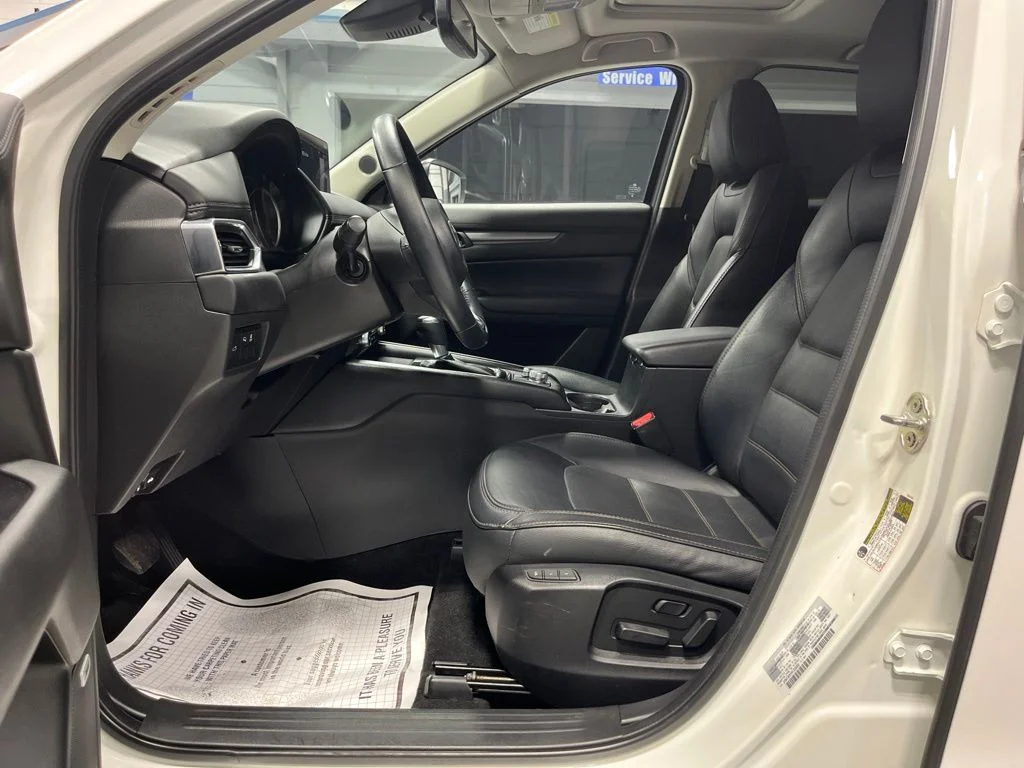 Used 2021 Snowflake White Pearl Mazda Touring image 11