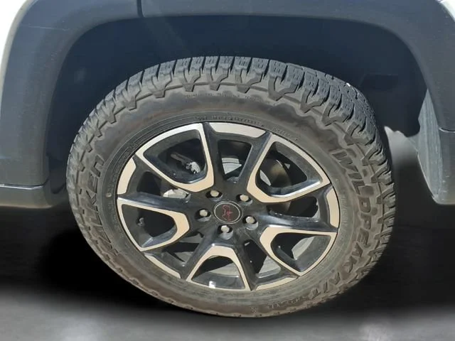 Used 2025  Jeep Trailhawk image 25