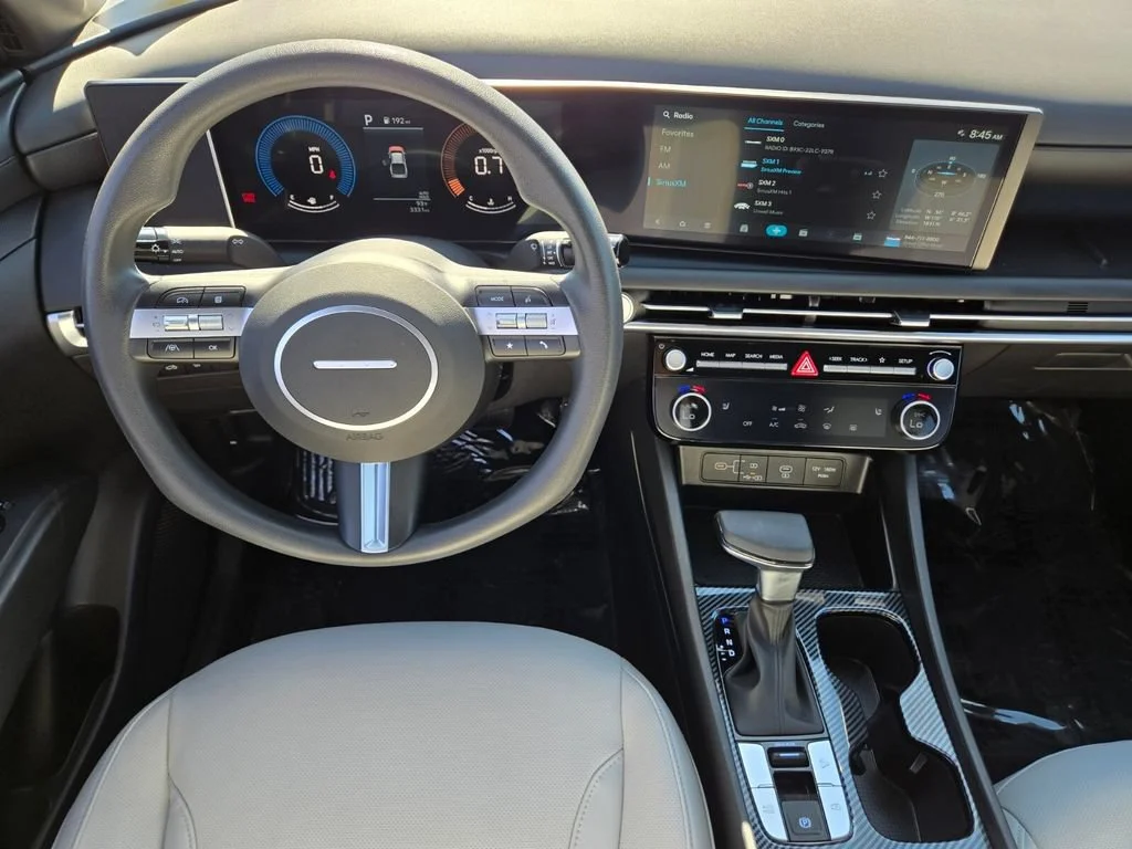 Used 2025 Sage Gray Hyundai SEL image 12