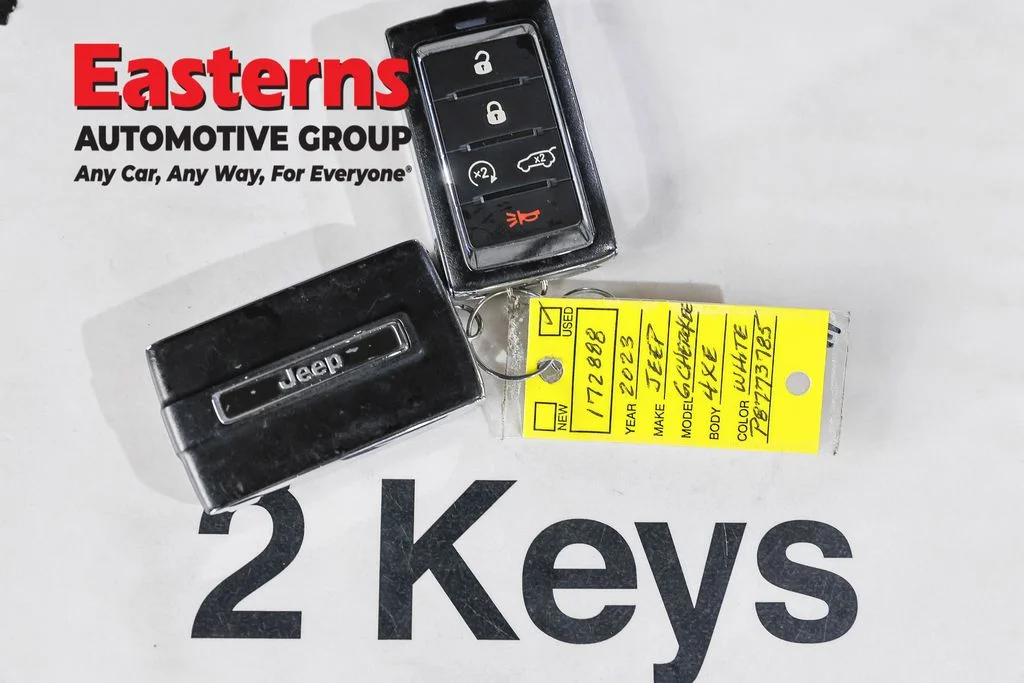 Used 2023 White Jeep 4xe image 30