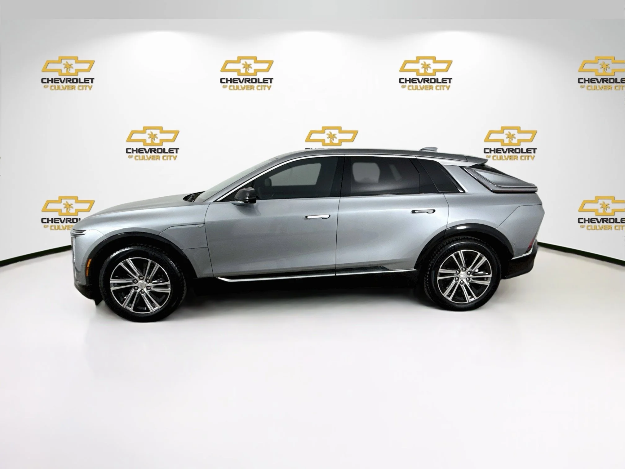 Used 2024 Argent Silver Metallic Cadillac Luxury 1 image 5