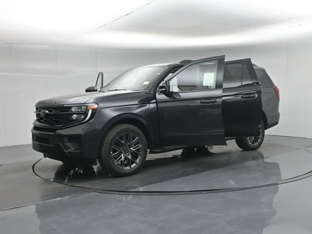 New 2026 Gray Ford Platinum image 33