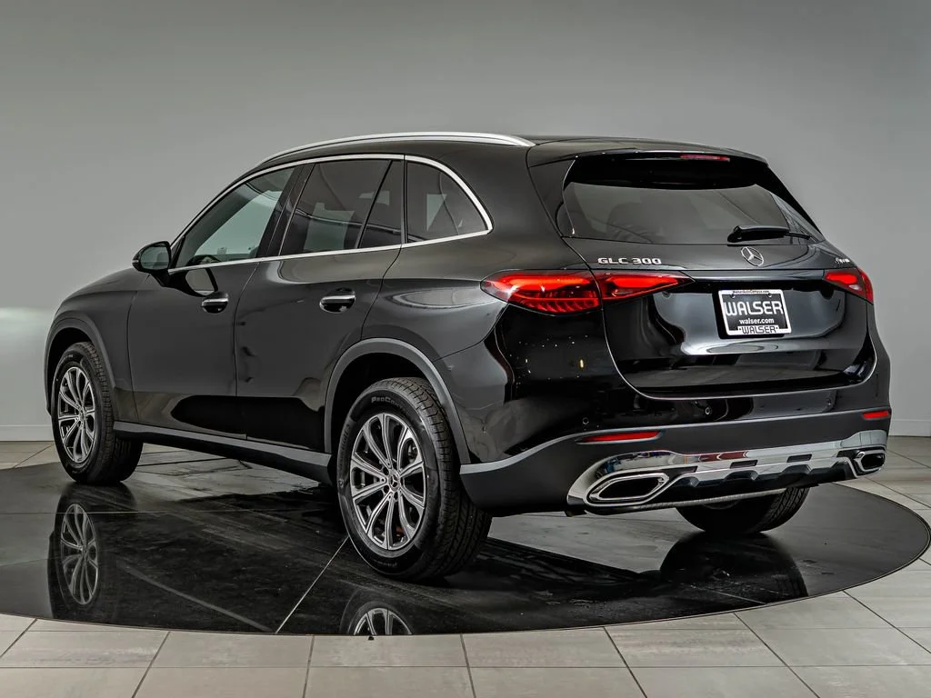 Certified Used 2026 Black Mercedes-Benz GLC 300 image 7