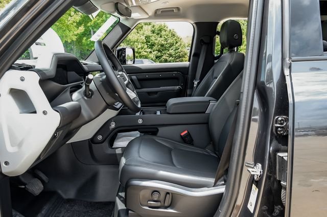 Used 2024 Gray Land Rover S image 3