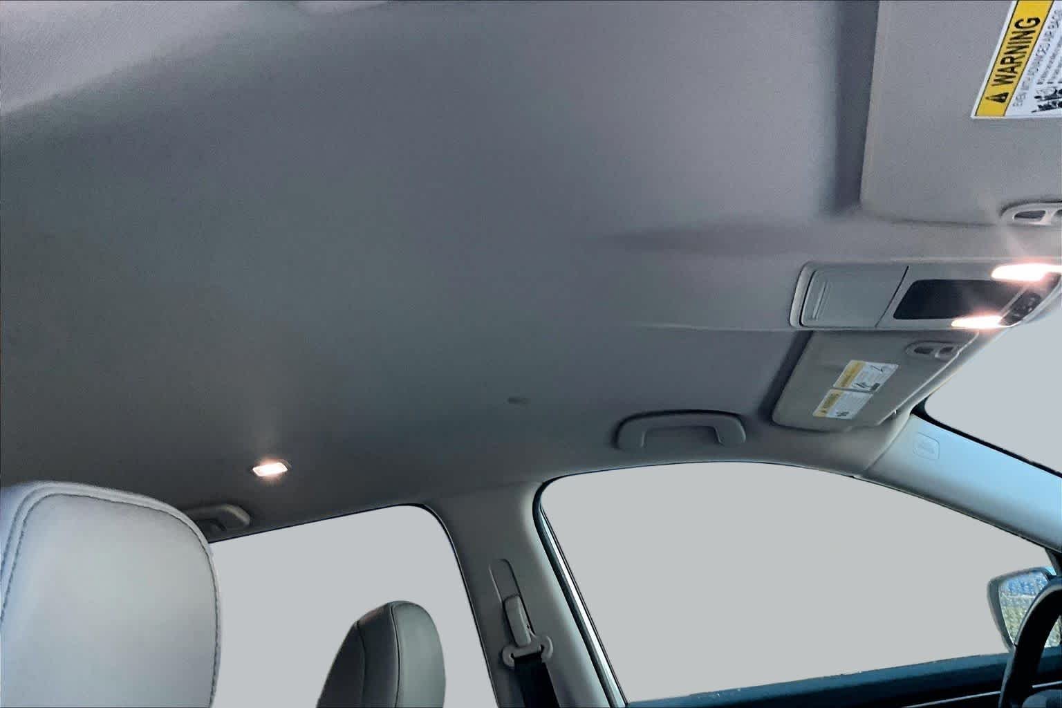 Used 2025 Platinum White Pearl Honda EX-L image 13