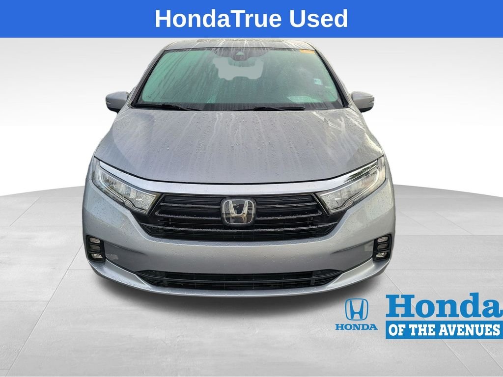 Certified Used 2021 Lunar Silver Metallic Honda EX-L image 2