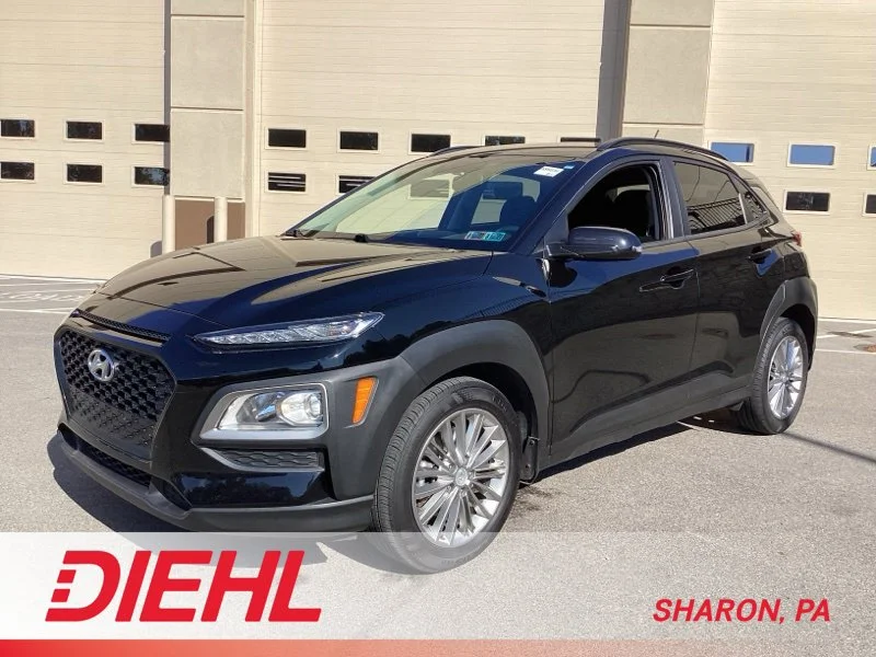 Used 2018 Ultra Black Hyundai SEL image 3