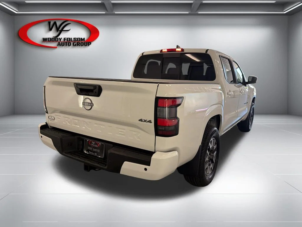 New 2027 Glacier White Nissan Crew Cab SV image 6
