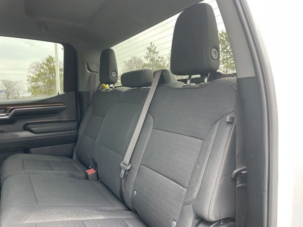 Used 2023 White Chevrolet LT image 31
