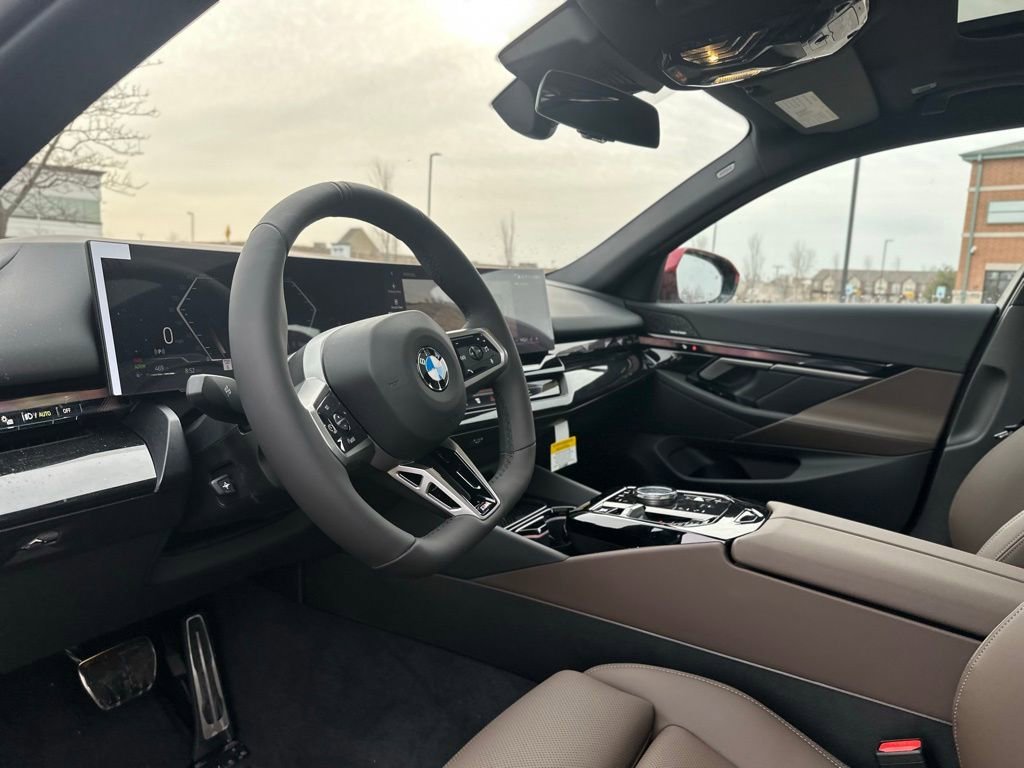New 2026 Vegas Red Metallic BMW 530i xDrive image 17