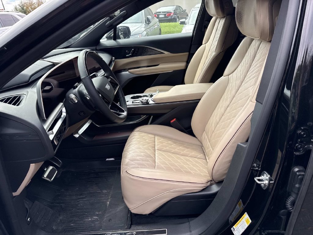 Certified Used 2026 Stellar Black Metallic Cadillac Signature Luxury image 6