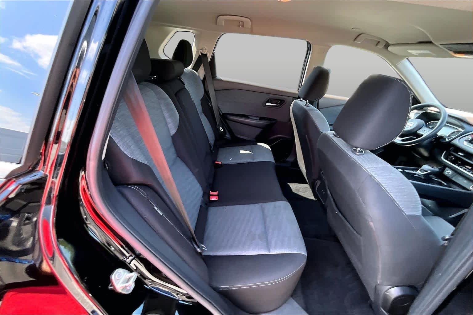 Used 2023 Super Black Nissan SV image 18
