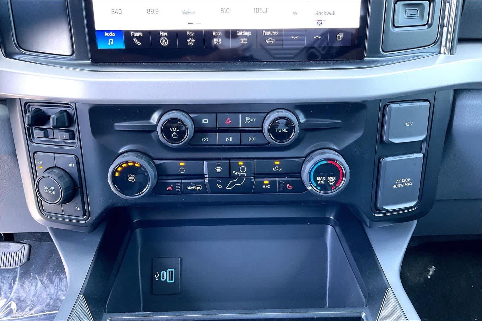 New 2026 Oxford White Ford XLT image 15