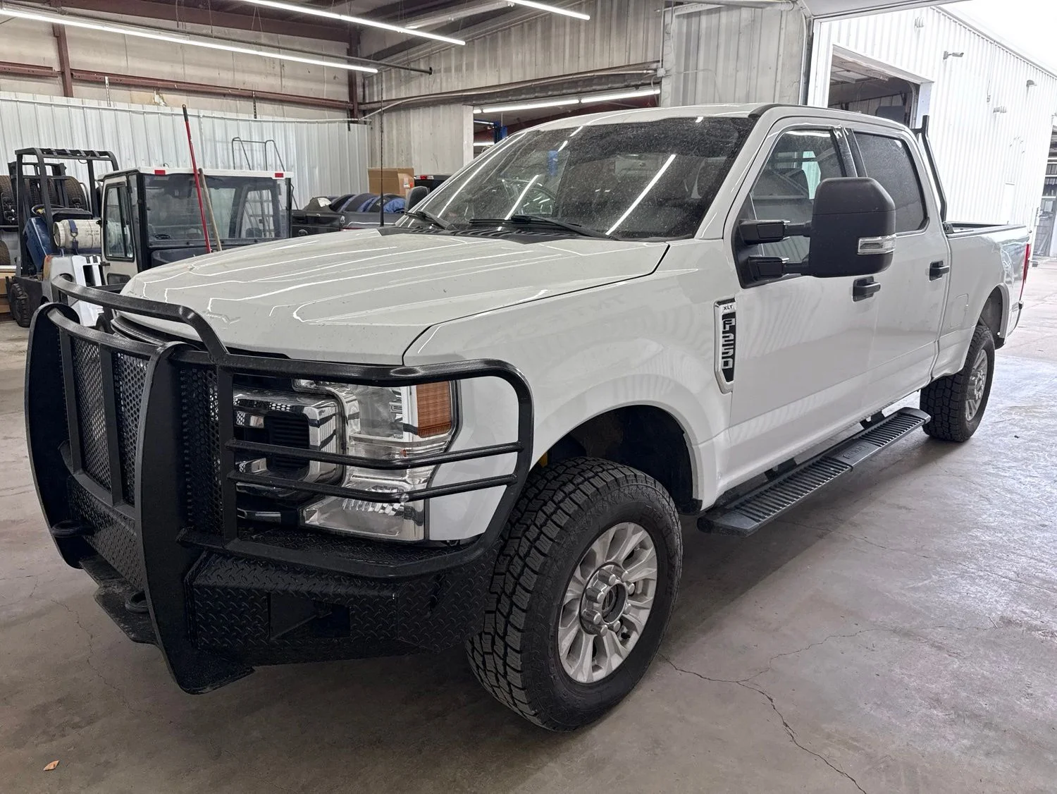 Used 2022 Oxford White Ford XLT image 4