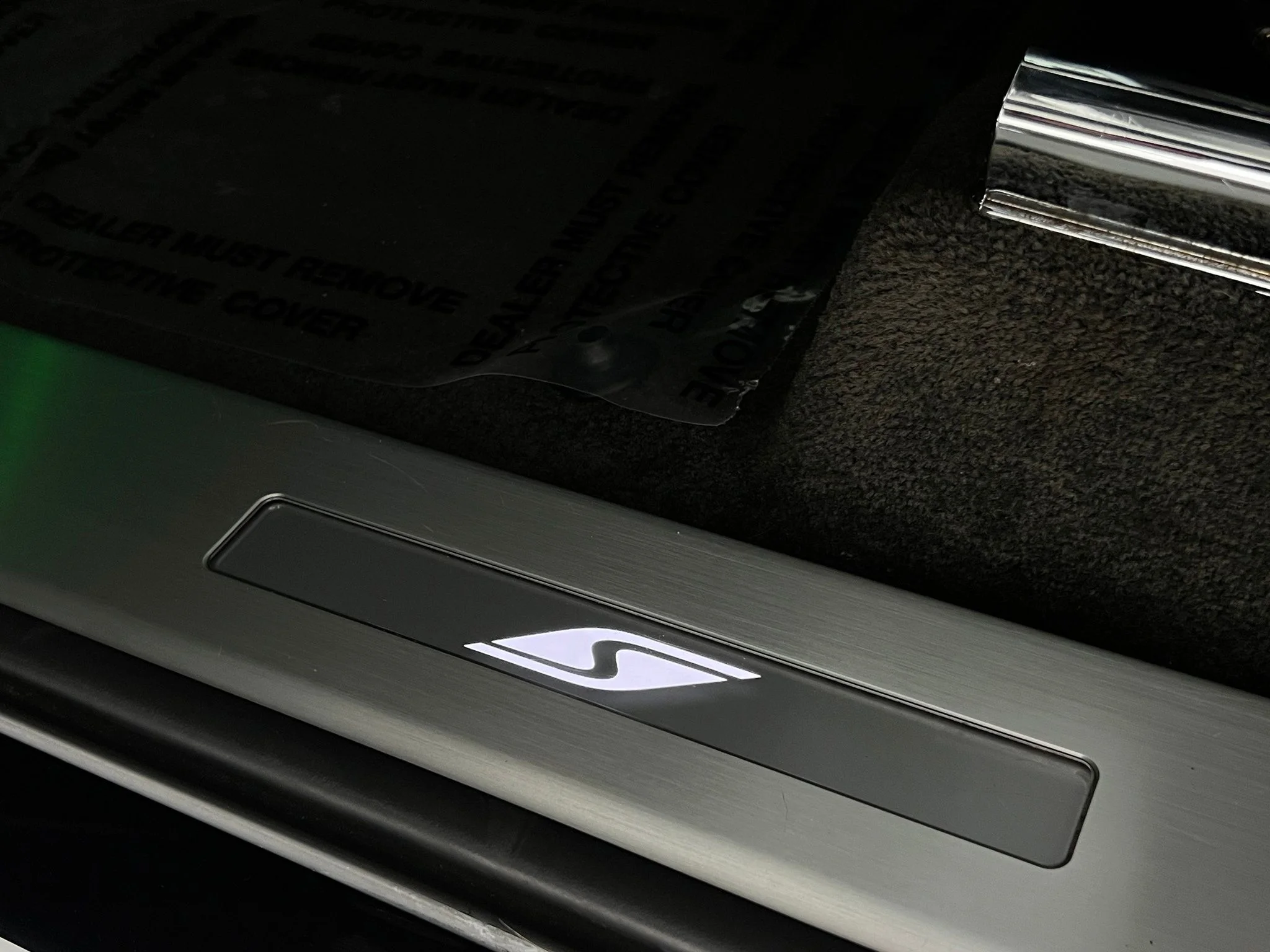 Used 2022 Black Bentley S image 32