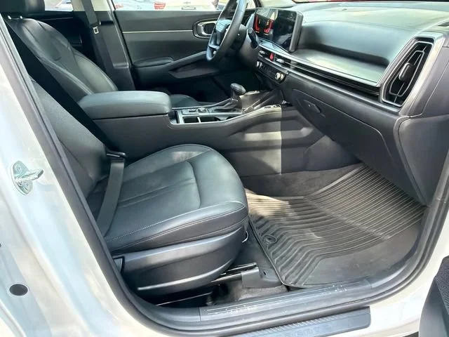 Used 2026 White Kia S image 13