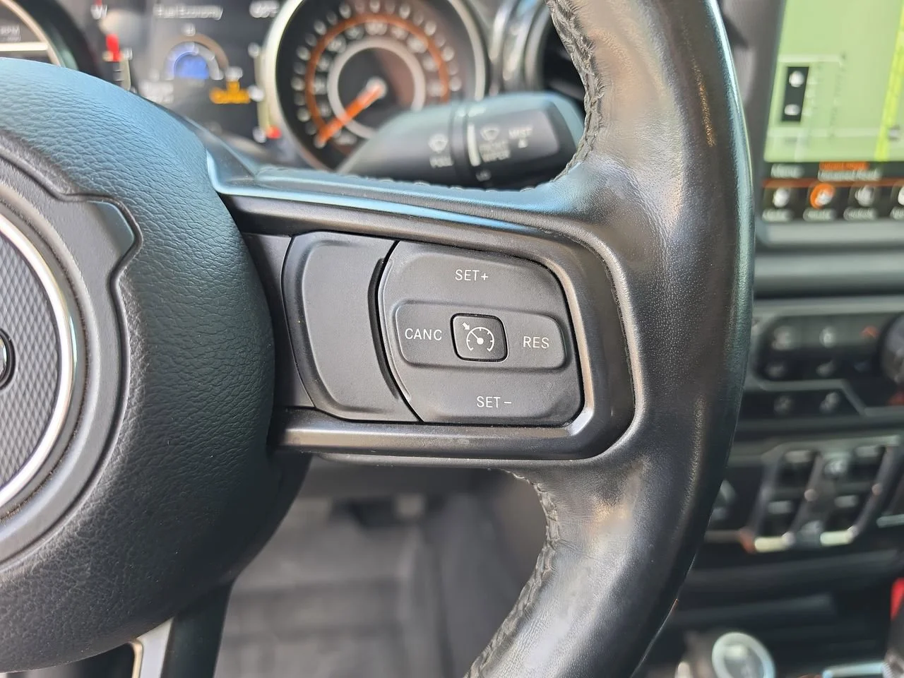 Used 2020 Bright White Clearcoat Jeep Altitude image 32