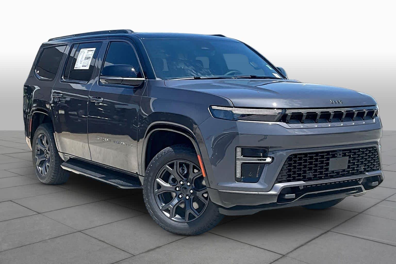 New 2026 Baltic-Gray Metallic Clear-Coat Exterior Paint Jeep Upland image 3