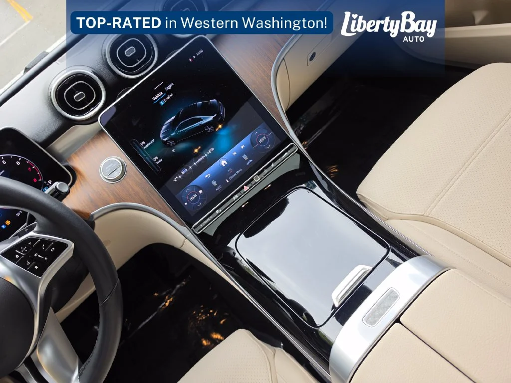 2025 Mercedes-Benz C-Class Sedan C 300 - Photo 15
