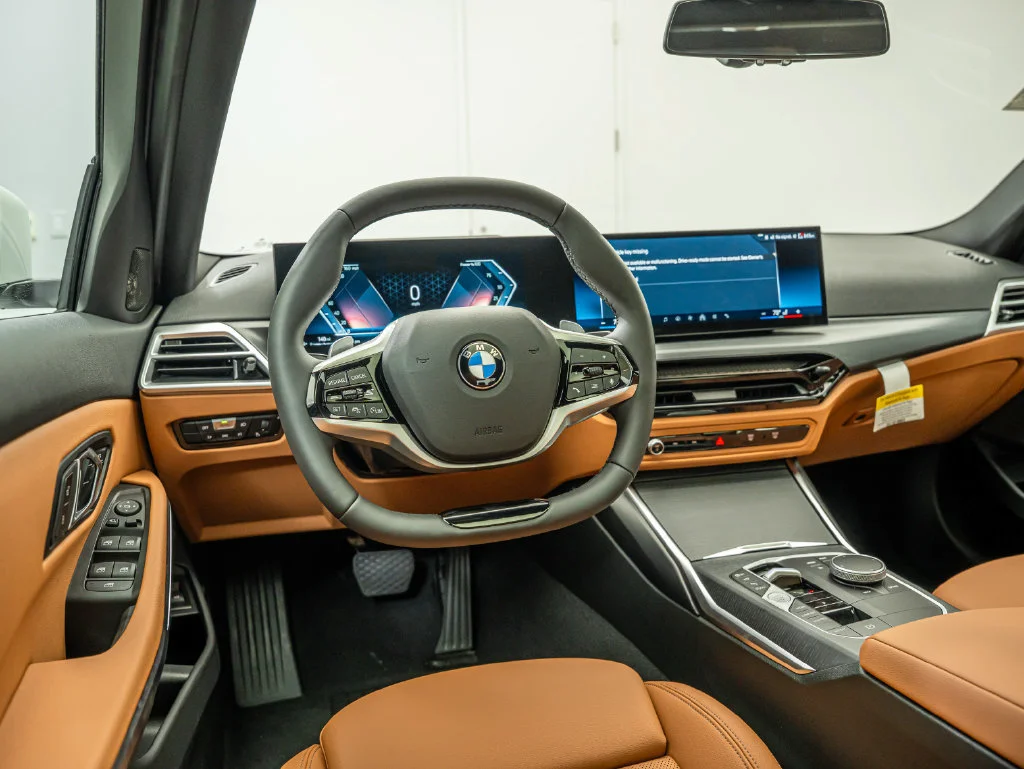 New 2026 Mineral White Metallic BMW 330i xDrive image 32
