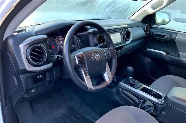 Certified Used 2017 SUPER WHITE Toyota  image 17